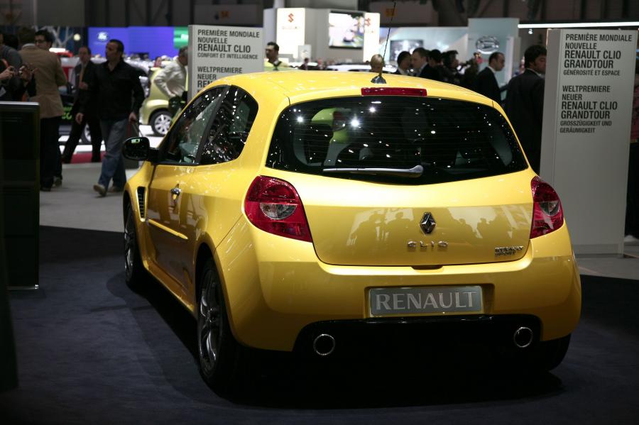  Renault Clio RS 2010 года  (фото 4 из 38)